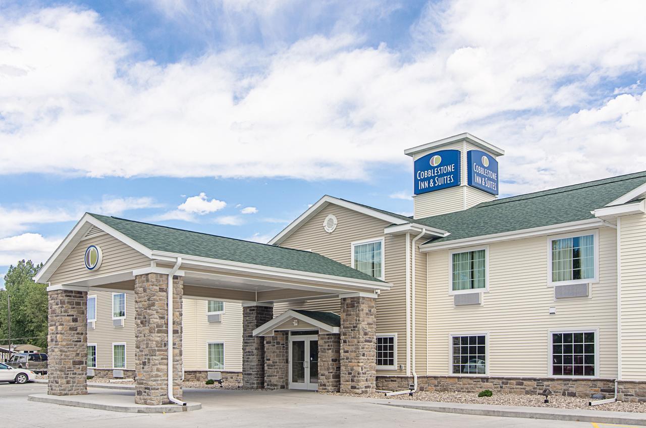 Cobblestone Inn & Suites - Guernsey Bagian luar foto