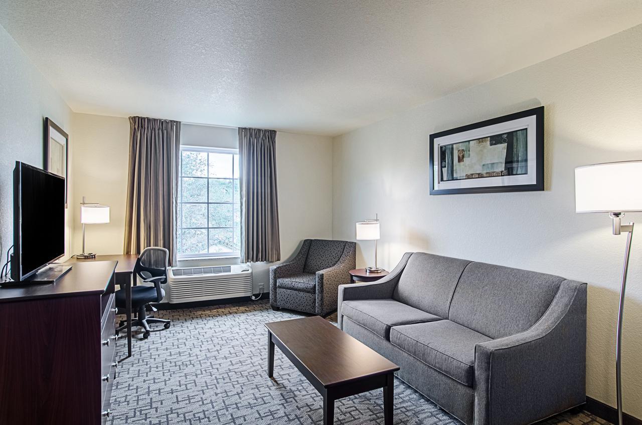 Cobblestone Inn & Suites - Guernsey Bagian luar foto